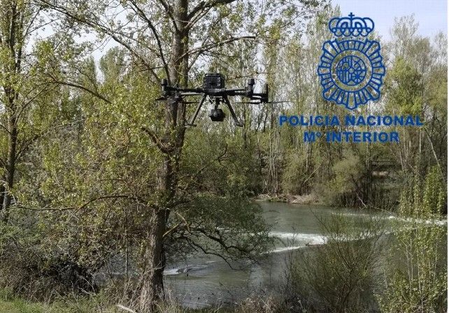 Medios de la Unidad de Drones de Medios Aéreos de la Policía Nacional desplegados en León. 